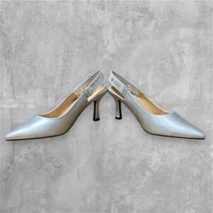 Gloria Vanderbilt Zsa Zsa Shimmering Silver Sling backs Bow Detail Formal Size 8